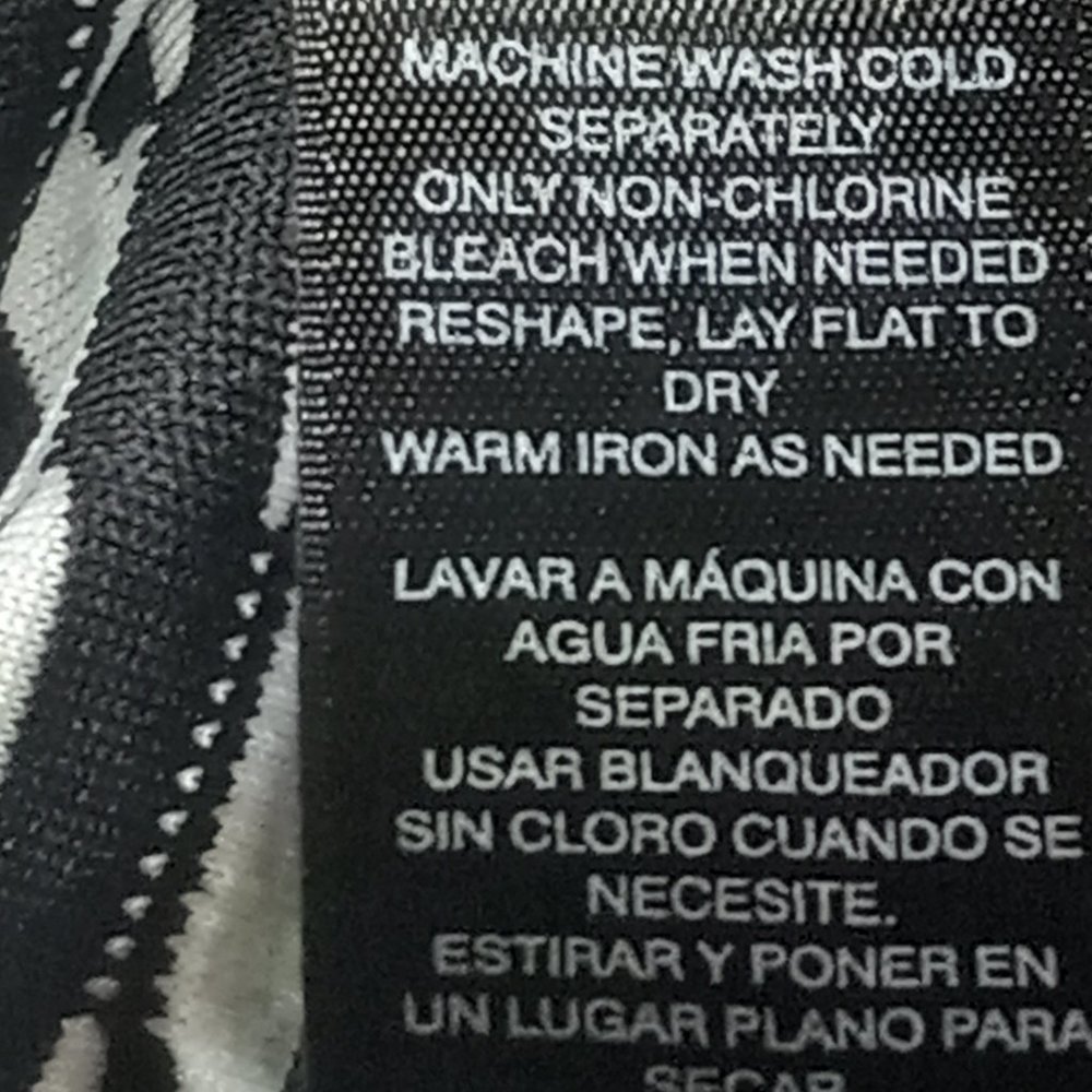 Stretchy Linear Geometric Patterned Top - image 6